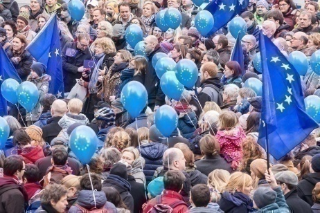 The decline of democracy in the world: on which side will our Europe decide to stand?