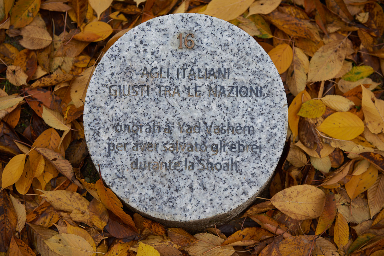 The memorial stone dedicated to Italians Righteous among the Nations