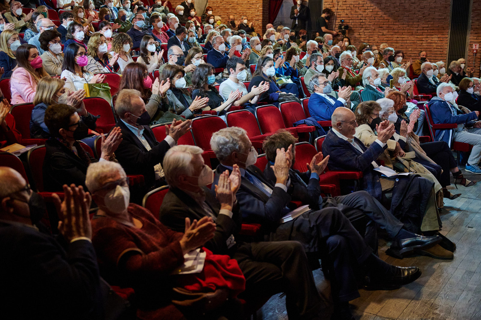 The audience at the presentation of Gabriele Nissim's book "Auschwitz Never Ends" at the Franco Parenti Theatre