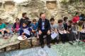 Pietro Kuciukian with the children in Neve Shalom