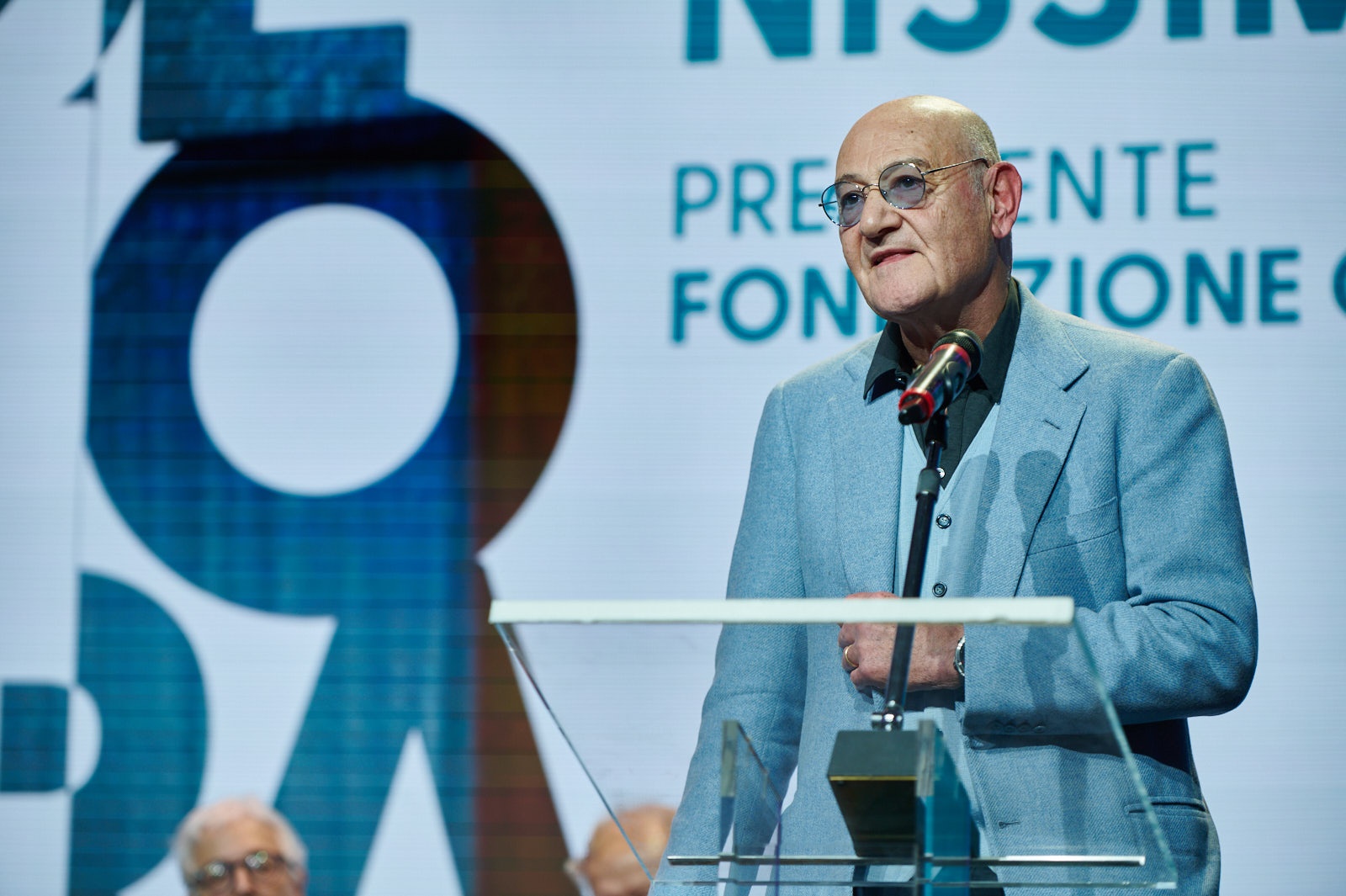 The great democratic challenge in a polarised world - by Gabriele